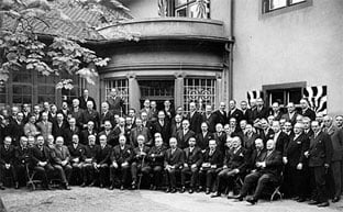 http://www.globalresearch.ca/articlePictures/BIS1931_AGM_participants.jpg