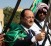 Hollande si esibisce spada danza in Arabia bandiera: foto