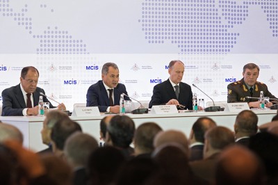 Russian officials at IV MCIS