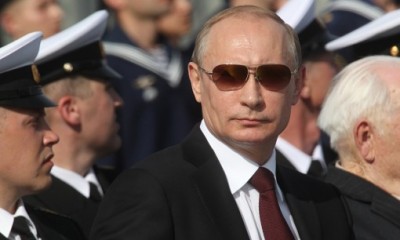 Vladimir-Putin-at-a-navy-014-510x306