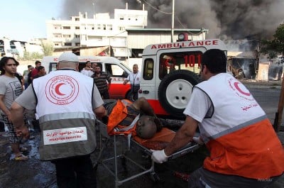 Palestinians-rushed-to-Al-Shifa-Hospital-After-Shujaya-market-bombed-Gaza