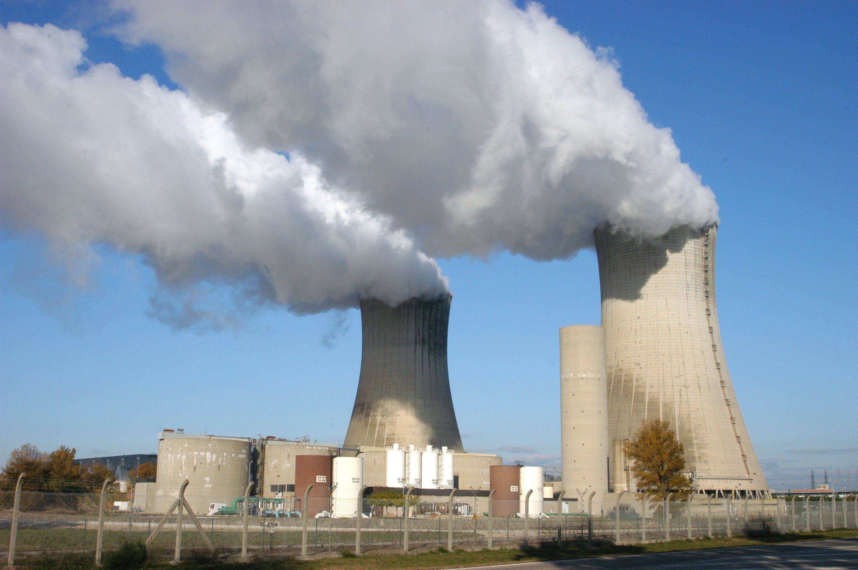 Проблемы ядерной энергии. АЭС Франции. Атомная Энергетика Франции. Атомные электростанции Франции. АЭС И экология.